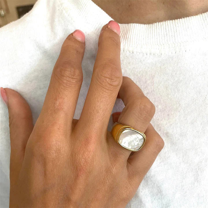 Serica Nivalis Ring | Gold 18k